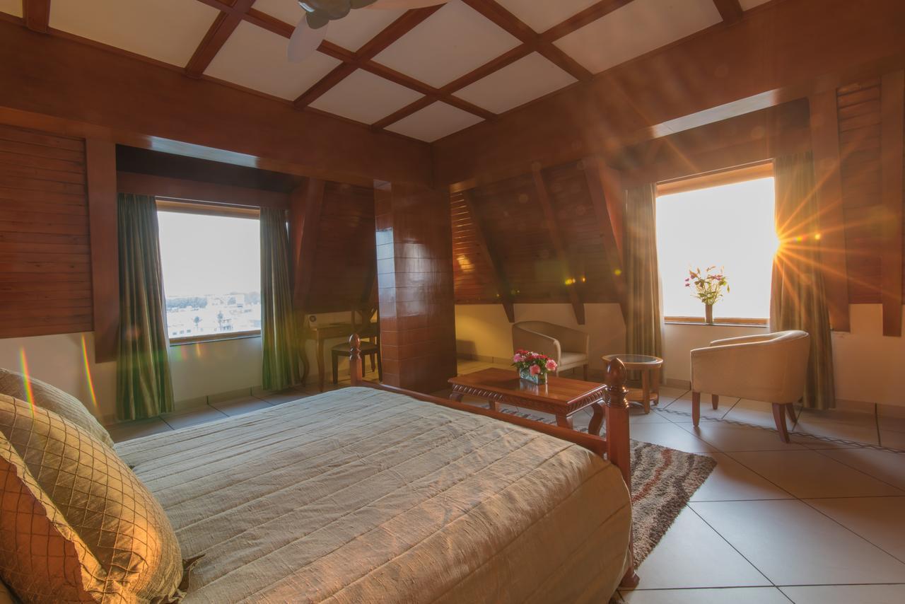 Sai Vishram Business Hotel Kammasandra Exteriér fotografie