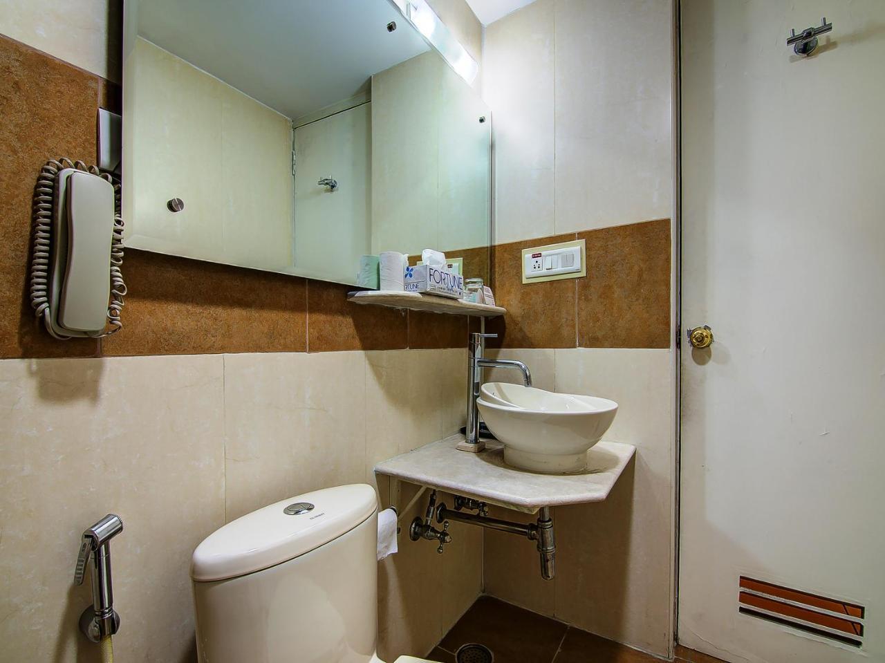 Sai Vishram Business Hotel Kammasandra Exteriér fotografie