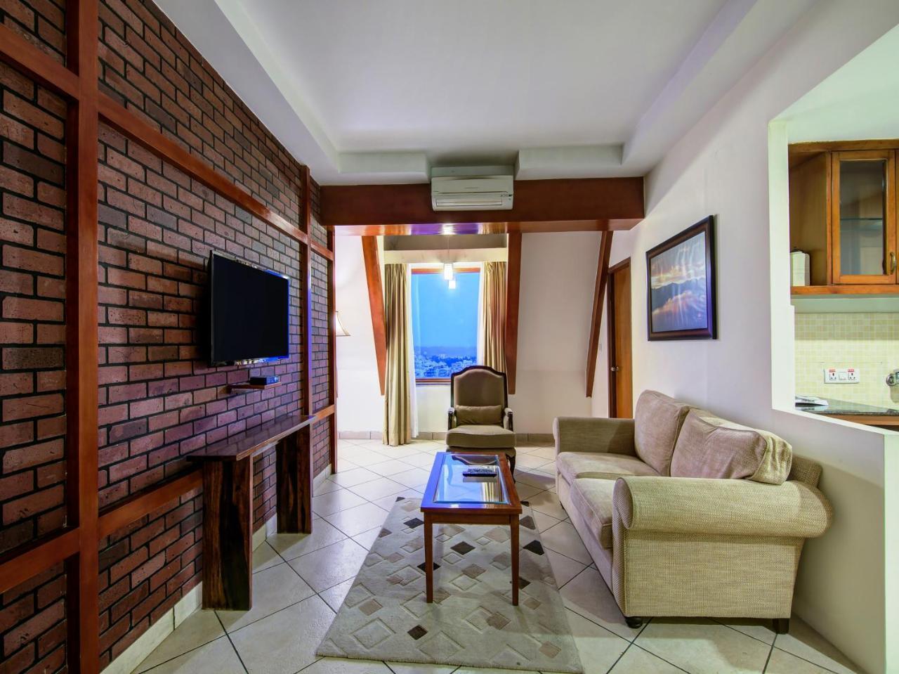 Sai Vishram Business Hotel Kammasandra Exteriér fotografie